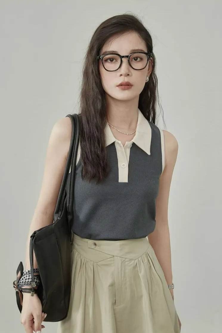 Contrast Collar Sleeveless Top