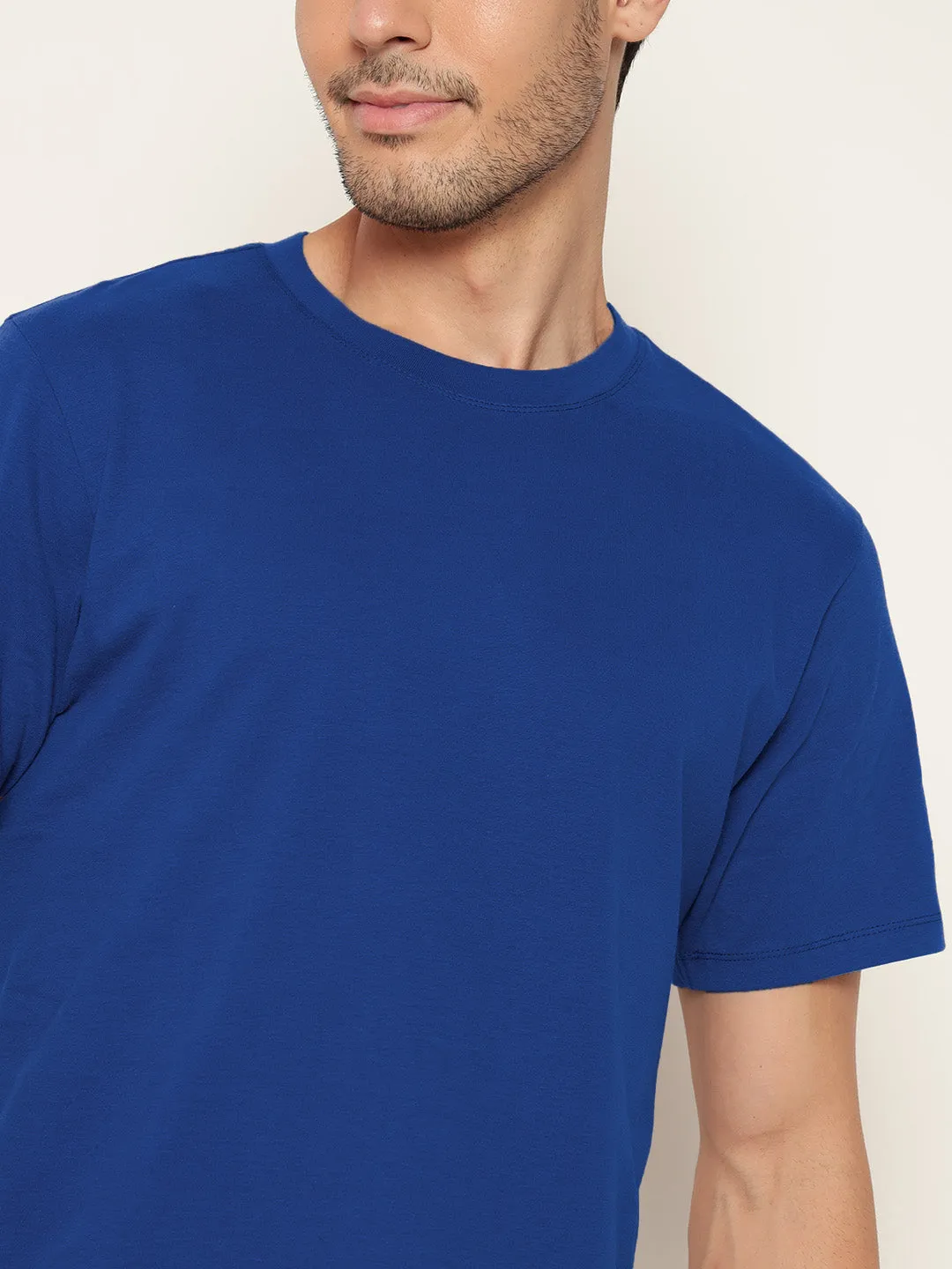 Men Royal Blue Solid Round Neck Pure Cotton T-Shirt