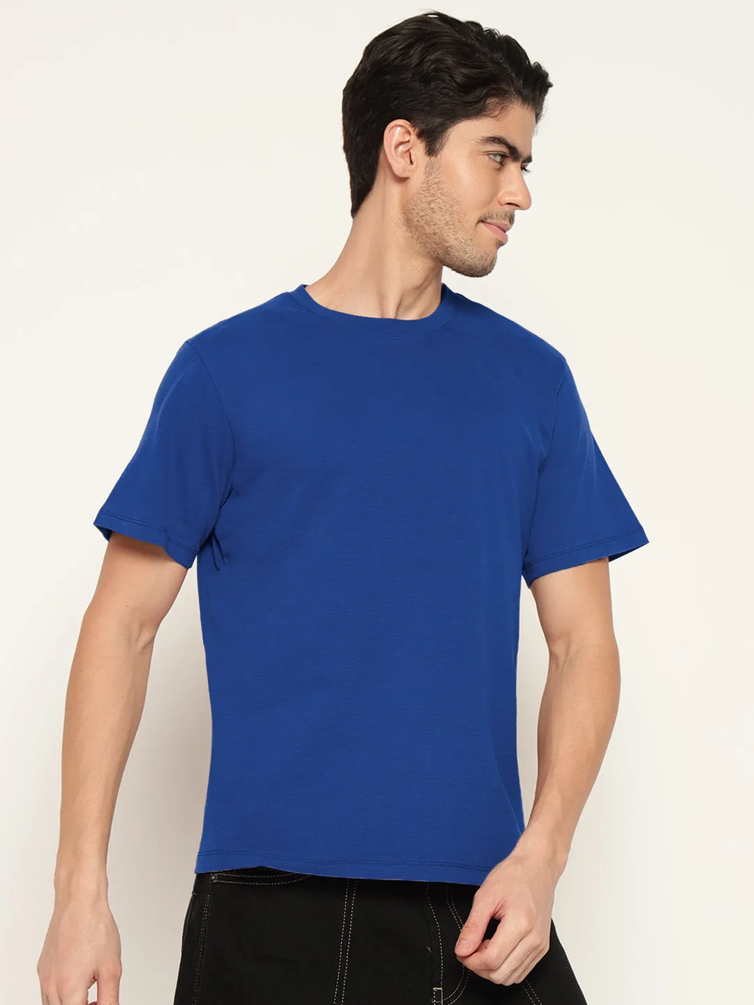 Men Royal Blue Solid Round Neck Pure Cotton T-Shirt