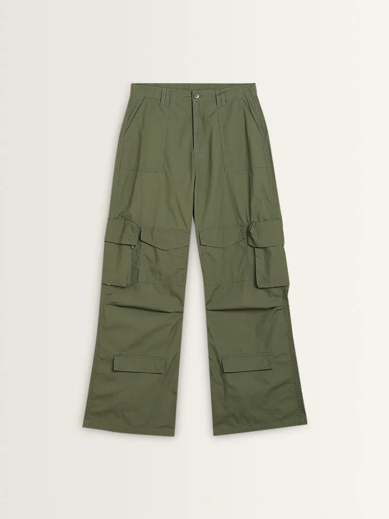 Nuon Olive Cargo-Style Wide Leg Fit Mid-Rise Trousers