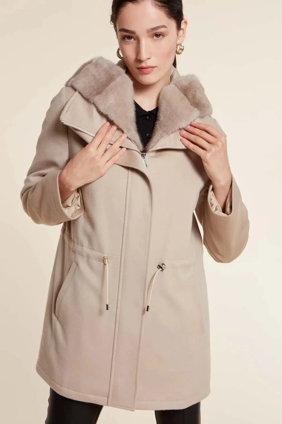 Parka coat with fur hood