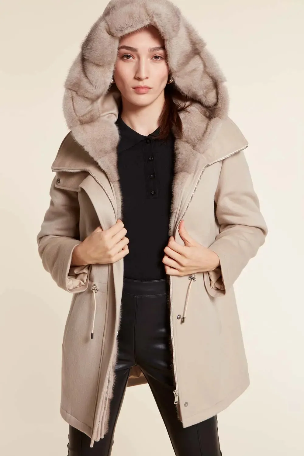 Parka coat with fur hood