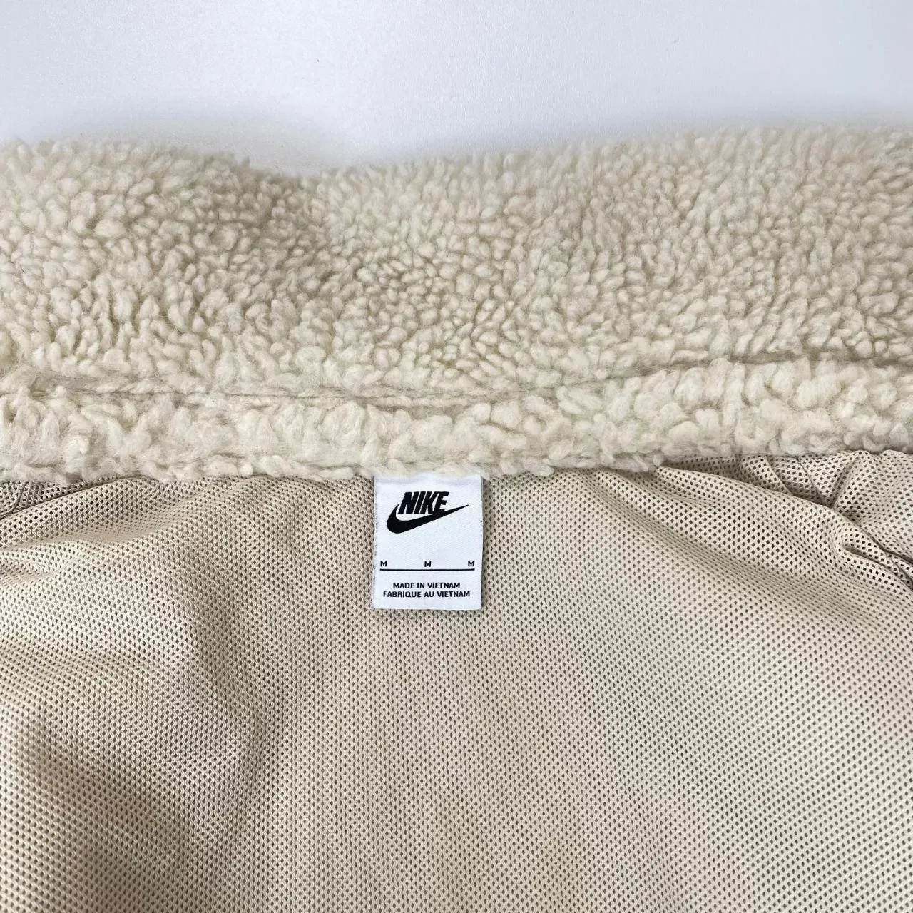 Preowned Nike Womens Heavy Sherpa Jacket Fleece Teddy Size M Loose Cream Double Swoosh