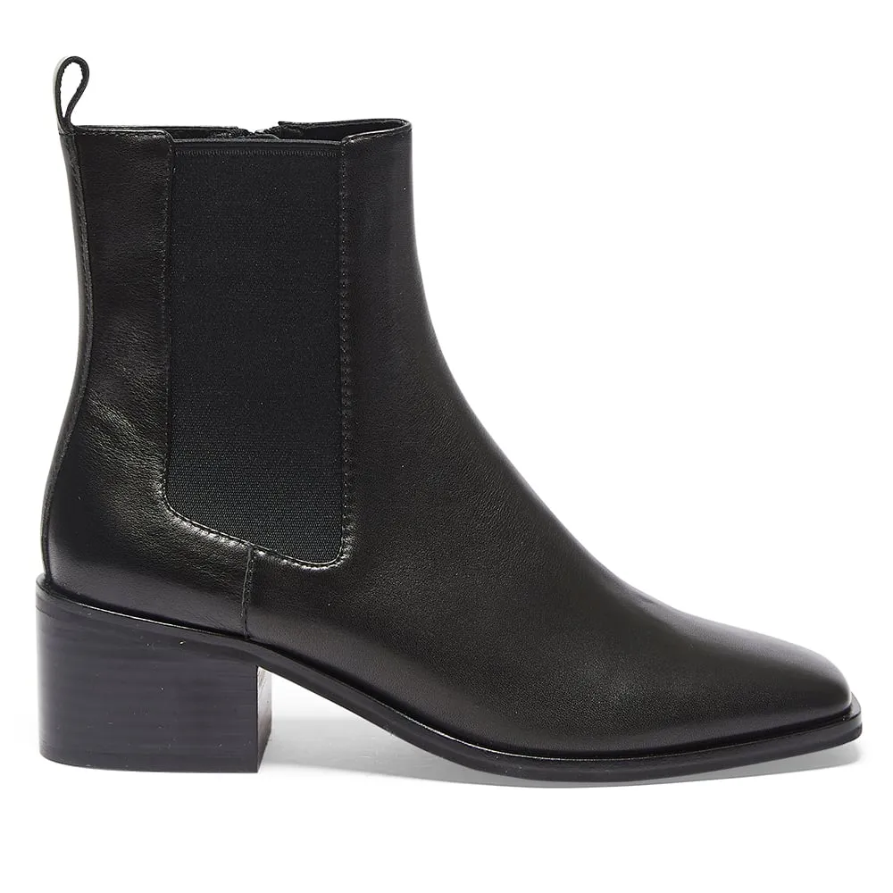 Radford Boot in Black Leather