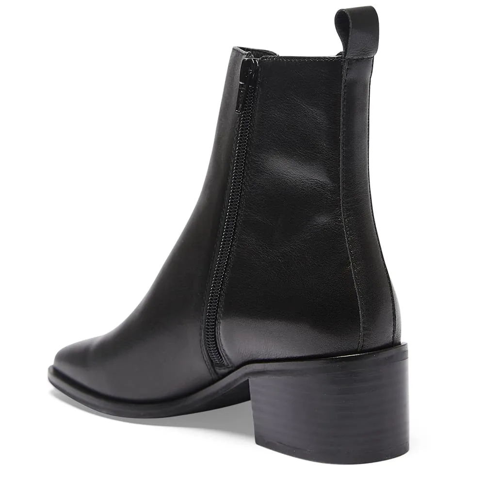 Radford Boot in Black Leather