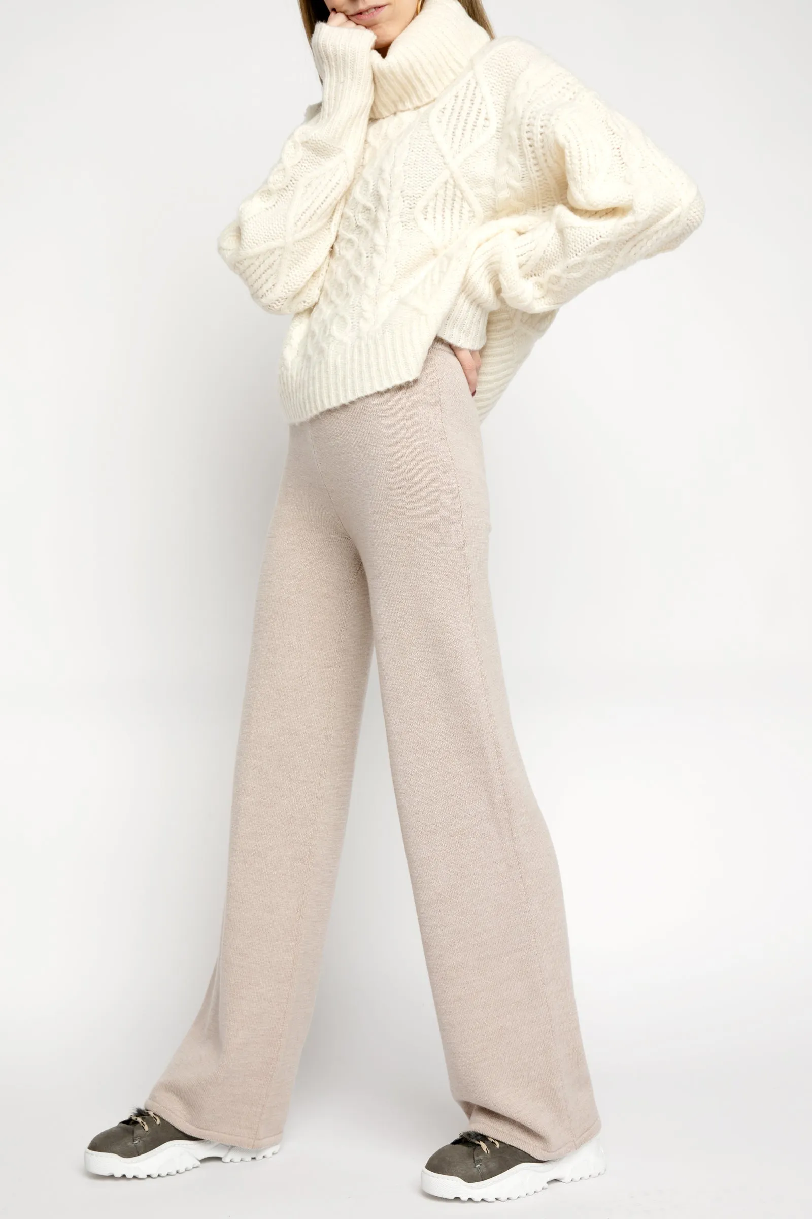 Rosae Turtleneck Pullover in Ivory