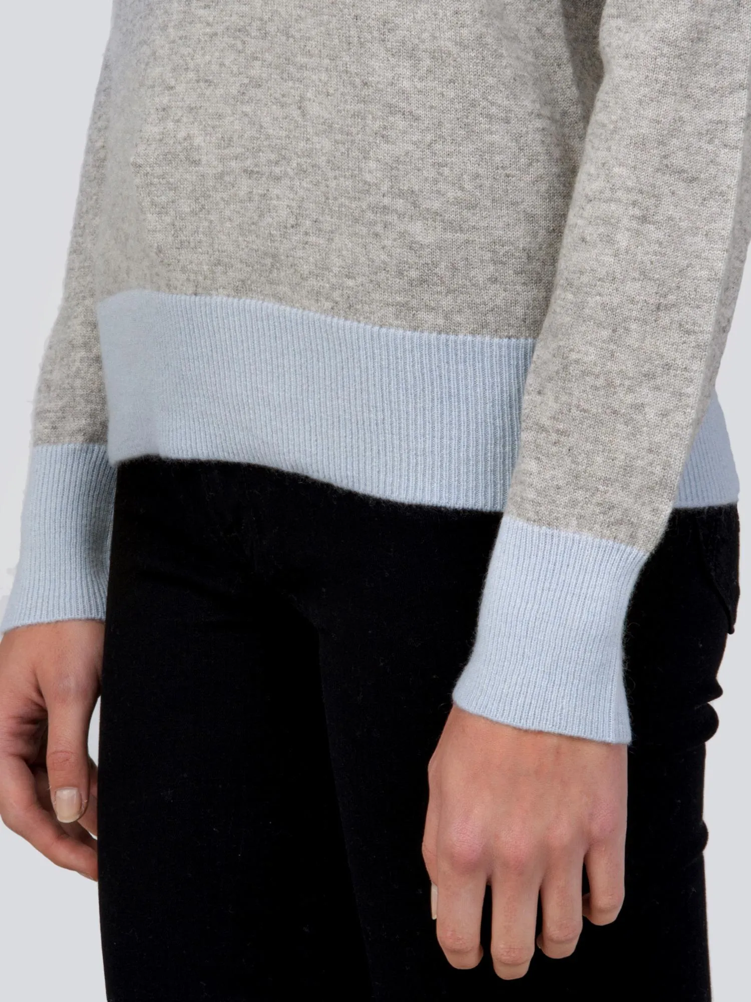 Turtleneck Slimfit Sweater_CB_Light Grey/Baby Blue