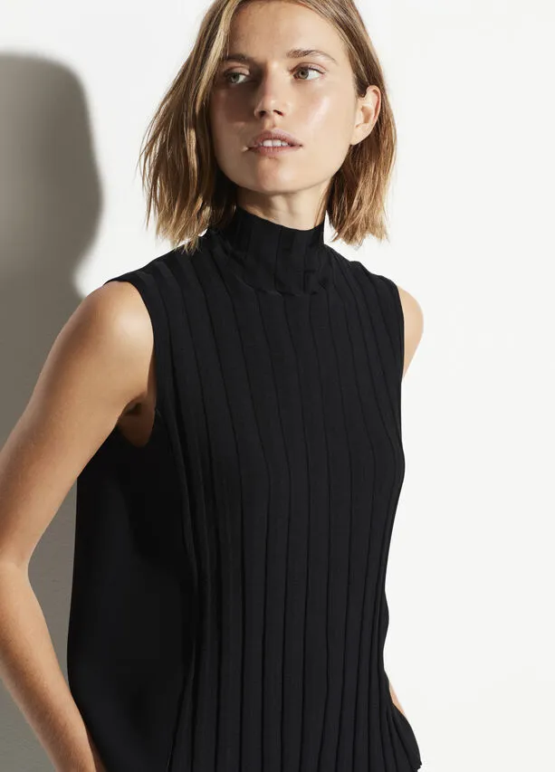 Vince - Mixed Rib Sleeveless Turtleneck in Black